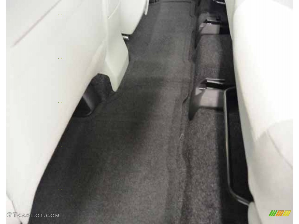 2013 Prius v Three Hybrid - Magnetic Gray Metallic / Misty Gray photo #8