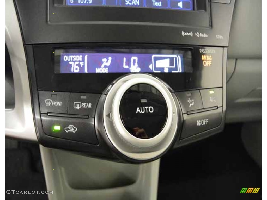 2013 Prius v Three Hybrid - Magnetic Gray Metallic / Misty Gray photo #19