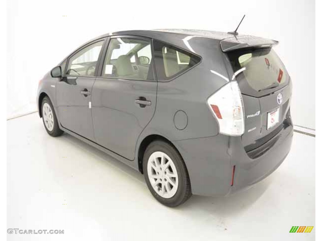2013 Prius v Three Hybrid - Magnetic Gray Metallic / Misty Gray photo #35