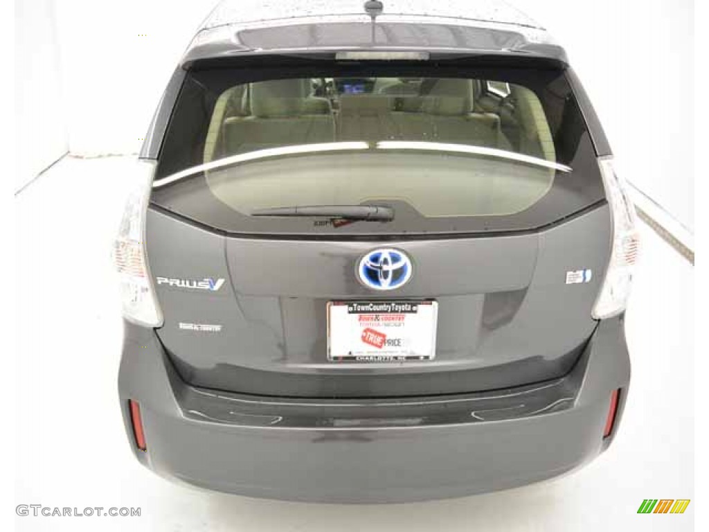 2013 Prius v Three Hybrid - Magnetic Gray Metallic / Misty Gray photo #36