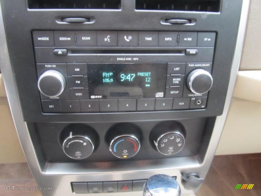 2008 Liberty Sport 4x4 - Jeep Green Metallic / Pastel Pebble Beige photo #15