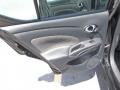 Super Black - Versa 1.6 S Sedan Photo No. 23
