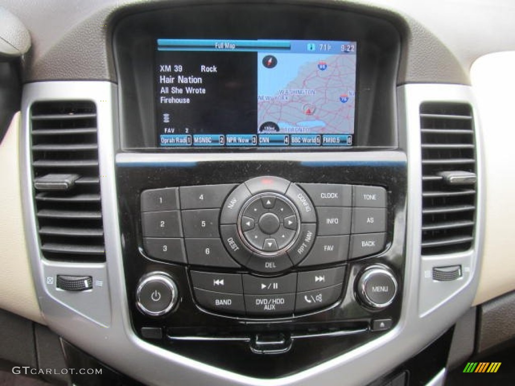 2011 Chevrolet Cruze LT Controls Photo #84926707