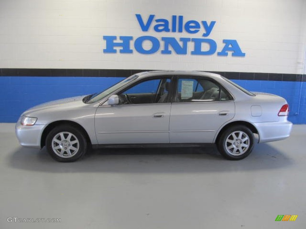 2002 Accord SE Sedan - Satin Silver Metallic / Quartz Gray photo #2