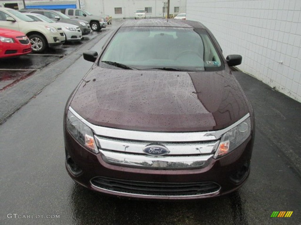 2011 Fusion S - Bordeaux Reserve Metallic / Medium Light Stone photo #4