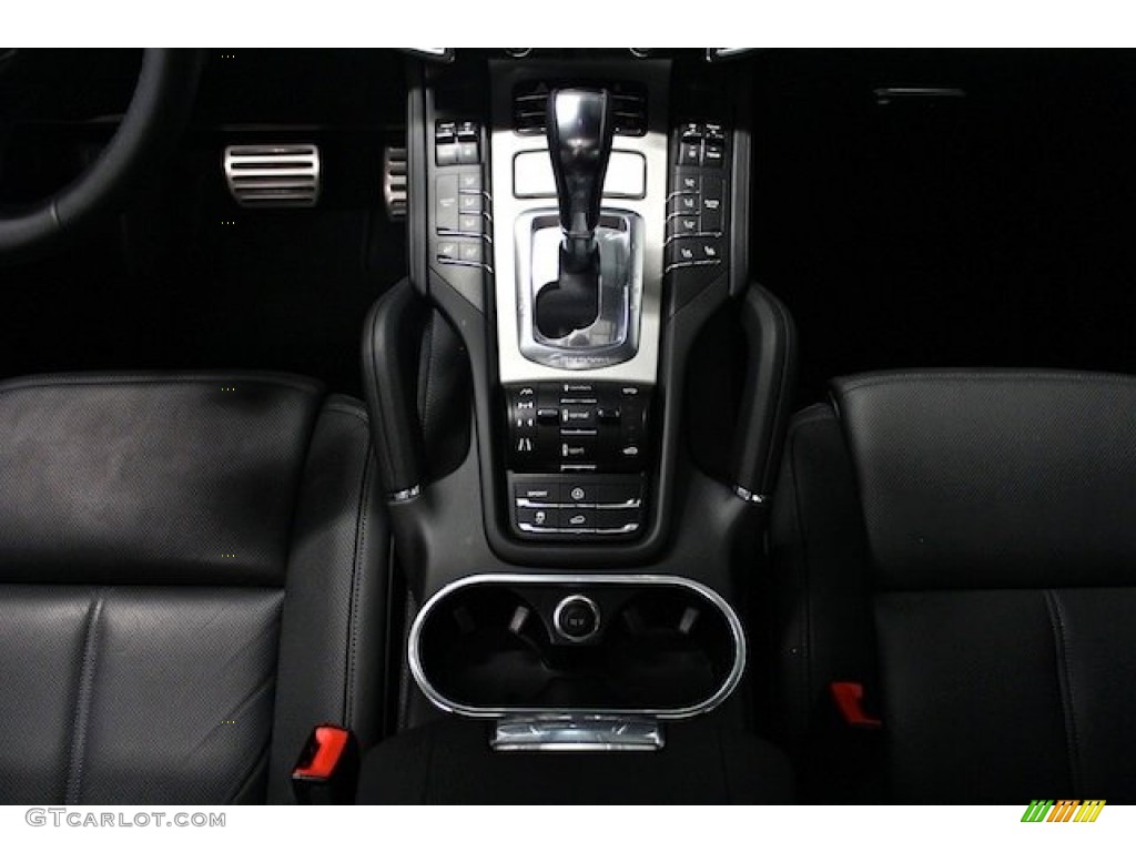 2013 Porsche Cayenne Turbo Controls Photo #84934033