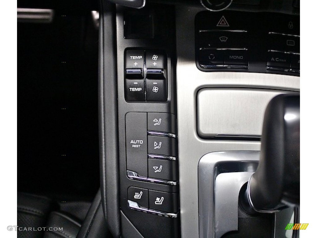 2013 Porsche Cayenne Turbo Controls Photo #84934054