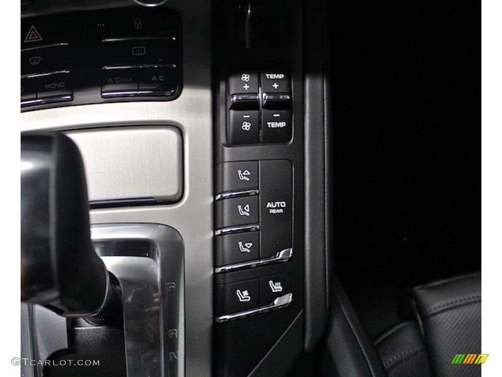 2013 Porsche Cayenne Turbo Controls Photo #84934075