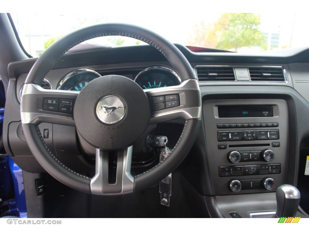 2013 Ford Mustang V6 Coupe Stone Dashboard Photo #84934630