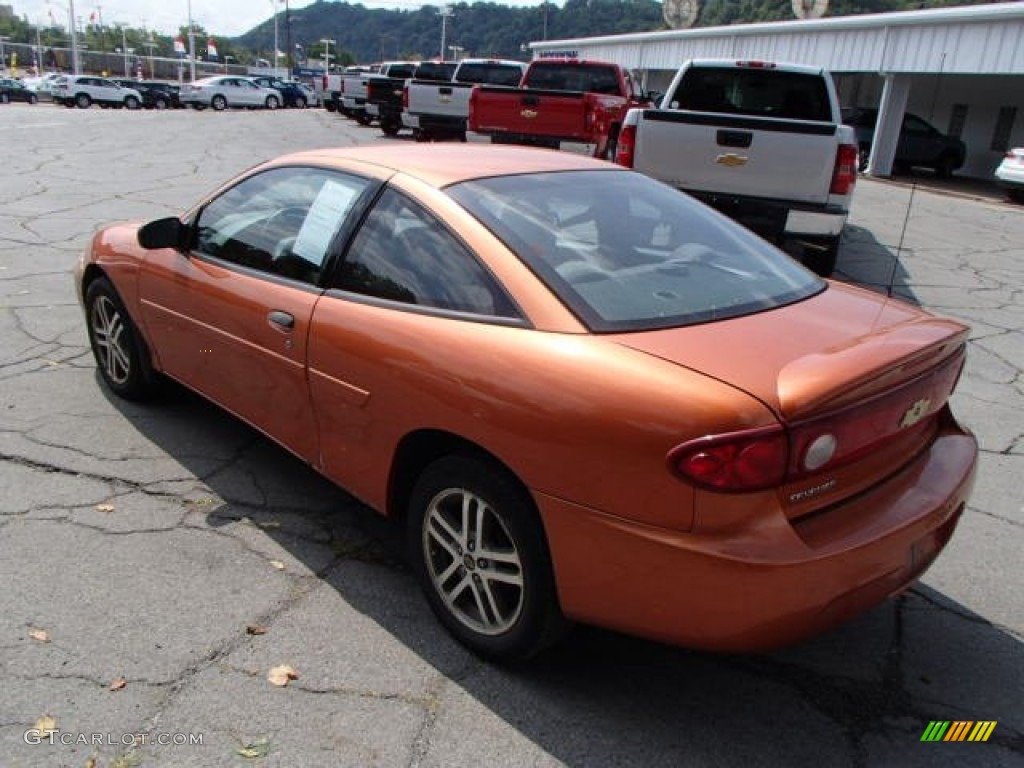 2004 Cavalier Coupe - Sunburst Orange / Graphite photo #6