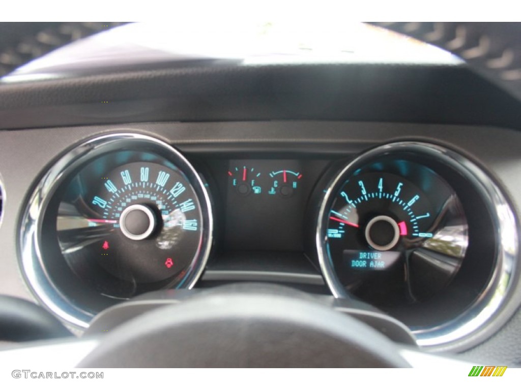 2013 Ford Mustang V6 Coupe Gauges Photo #84934777