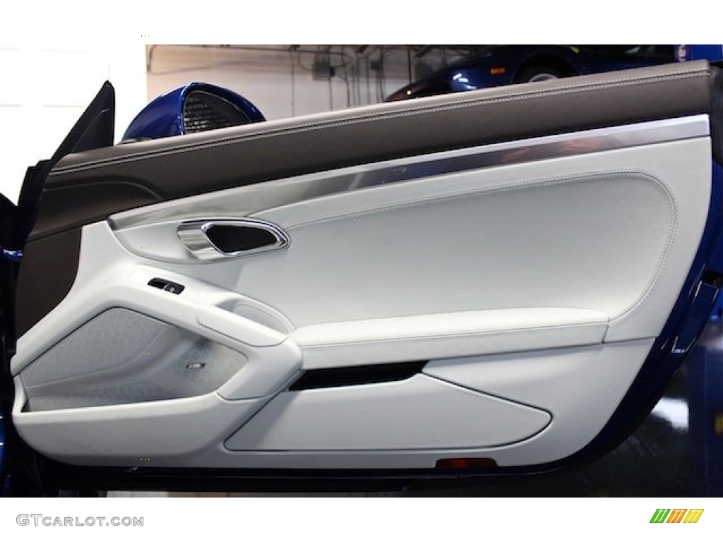 2013 Porsche Boxster S Agate Grey/Pebble Grey Door Panel Photo #84935240