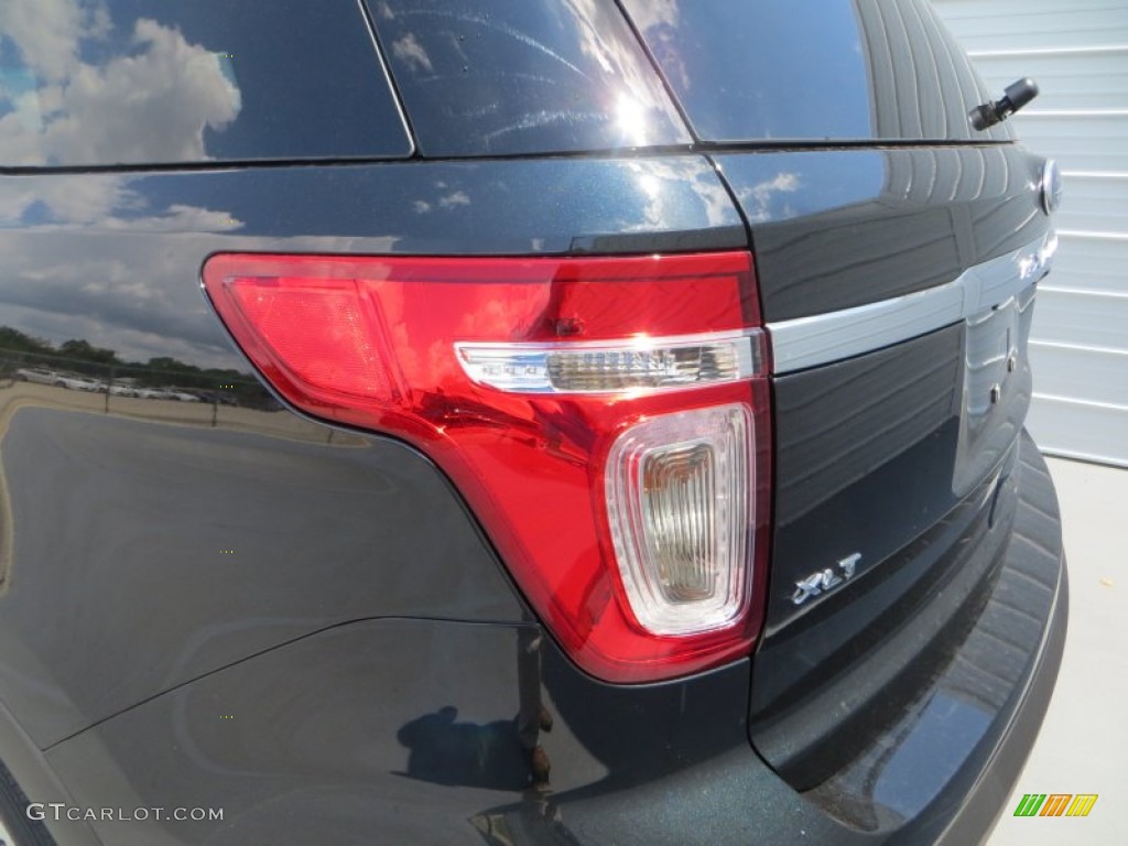 2014 Explorer XLT - Dark Side / Charcoal Black photo #12