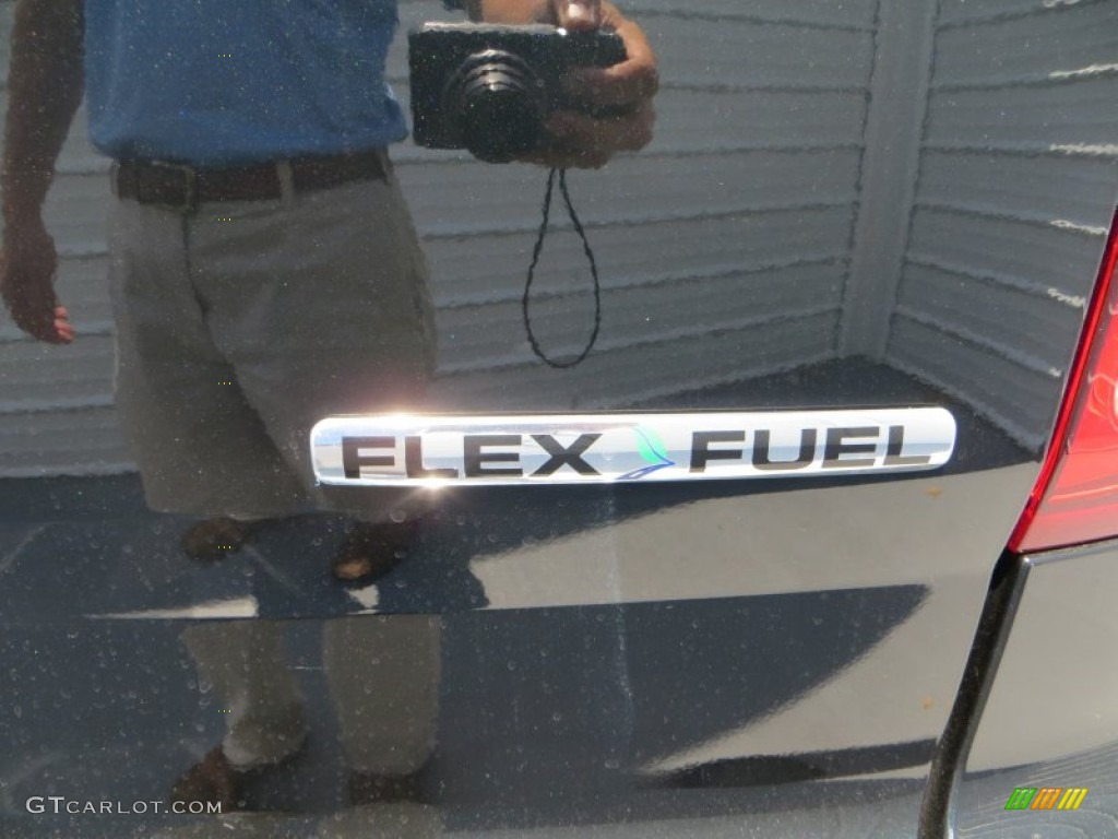 2014 Explorer XLT - Dark Side / Charcoal Black photo #15