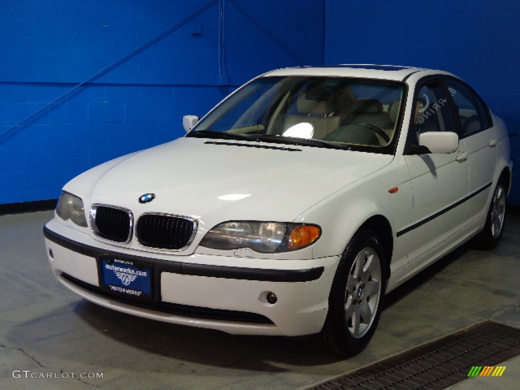 2004 3 Series 325xi Sedan - Alpine White / Black photo #3