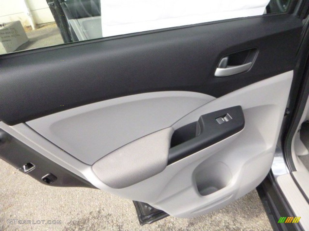 2013 CR-V LX - Polished Metal Metallic / Gray photo #13