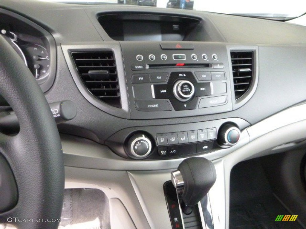 2013 CR-V LX - Polished Metal Metallic / Gray photo #18