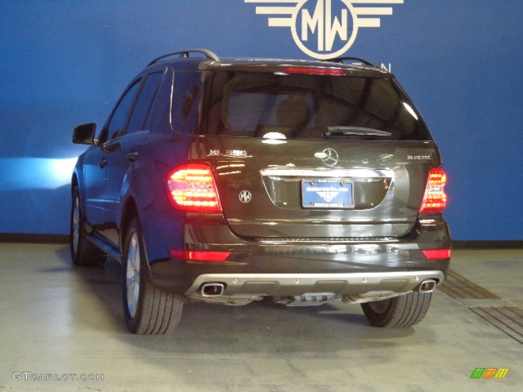 2011 ML 350 BlueTEC 4Matic - Verde Brook Metallic / Cashmere photo #18