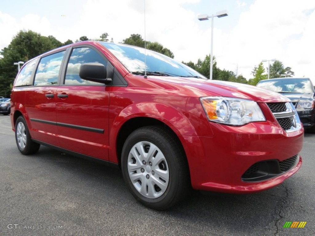 Redline 2-Coat Pearl 2014 Dodge Grand Caravan American Value Package Exterior Photo #84944689