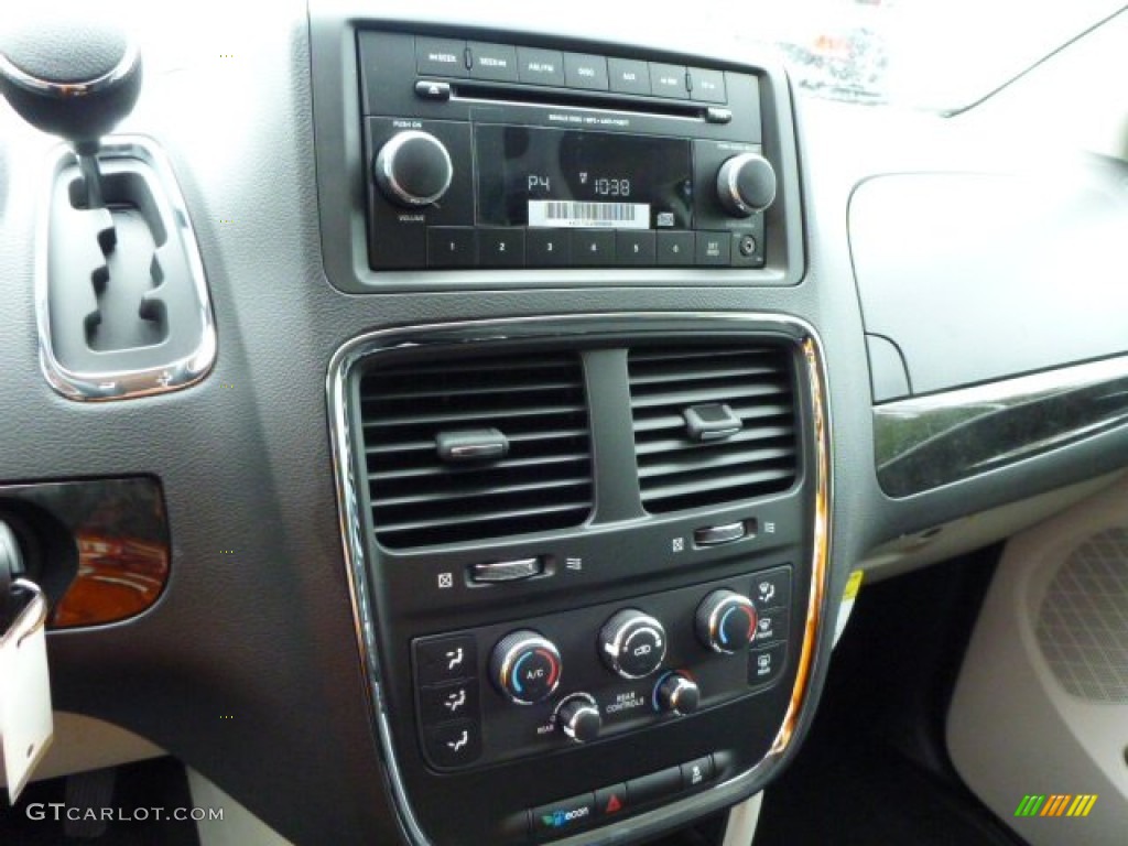 2014 Dodge Grand Caravan SE Controls Photo #84945814