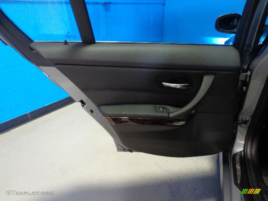 2011 3 Series 335i xDrive Sedan - Space Gray Metallic / Black photo #26