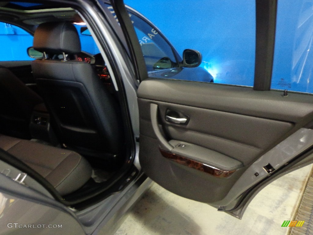 2011 3 Series 335i xDrive Sedan - Space Gray Metallic / Black photo #28