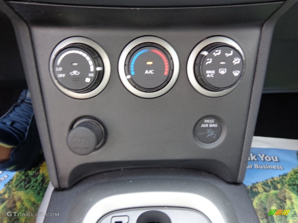2011 Rogue S AWD - Gotham Gray Metallic / Gray photo #15