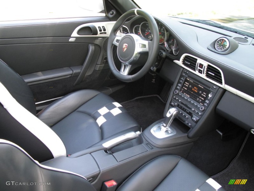2011 Porsche 911 Speedster Black/Speedster Details Dashboard Photo #84950845