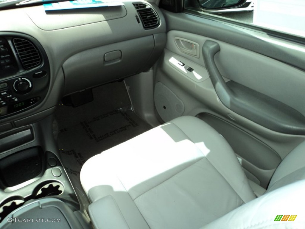 2004 Sequoia SR5 - Imperial Jade Green Mica / Charcoal photo #30