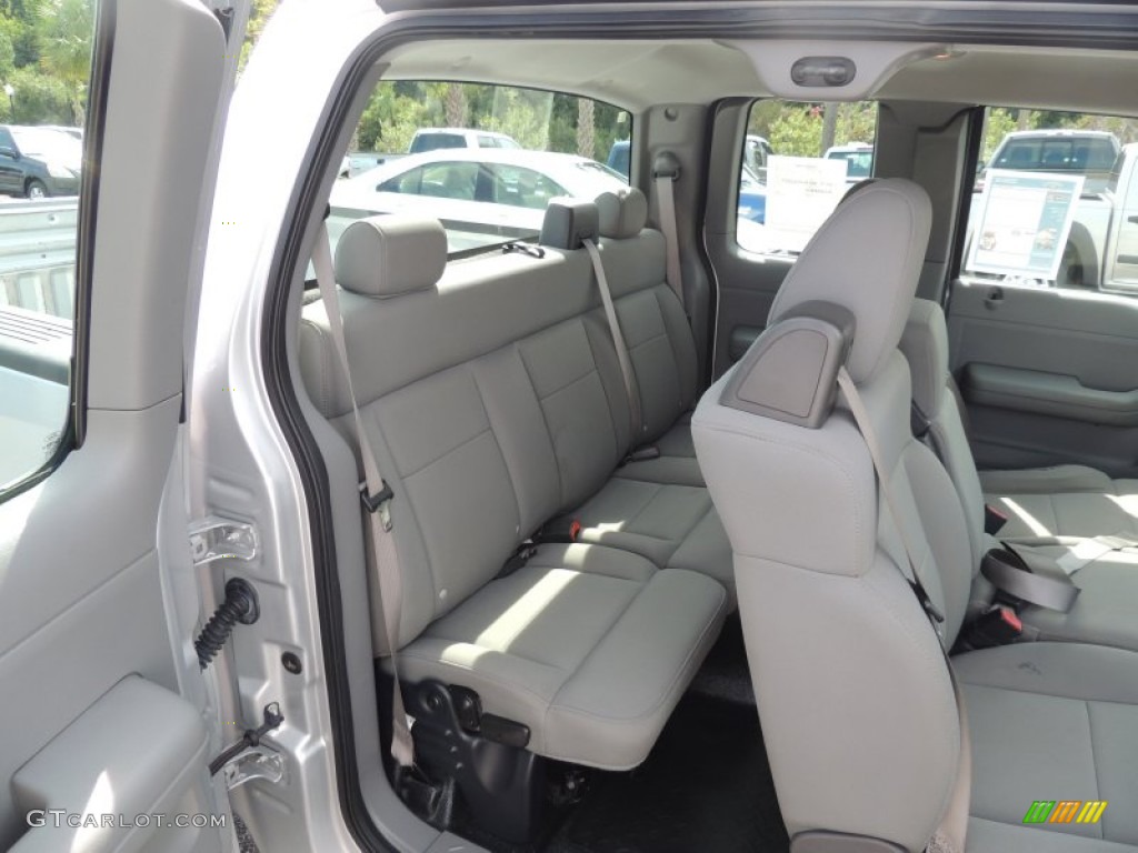 2005 F150 STX SuperCab - Silver Metallic / Medium Flint Grey photo #10