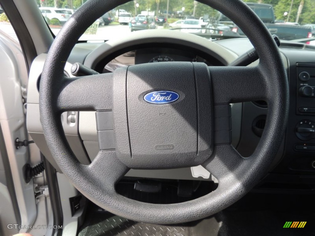 2005 F150 STX SuperCab - Silver Metallic / Medium Flint Grey photo #19