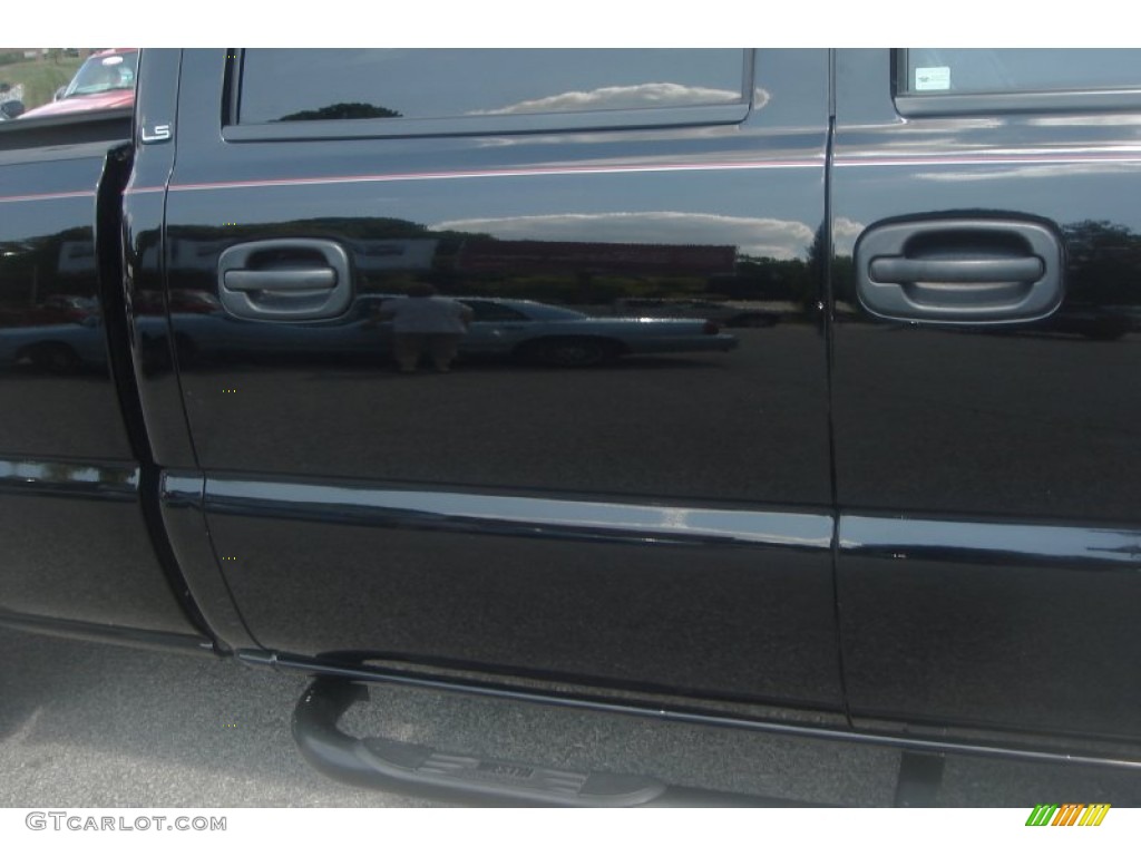 2005 Silverado 3500 LS Crew Cab 4x4 - Black / Dark Charcoal photo #38