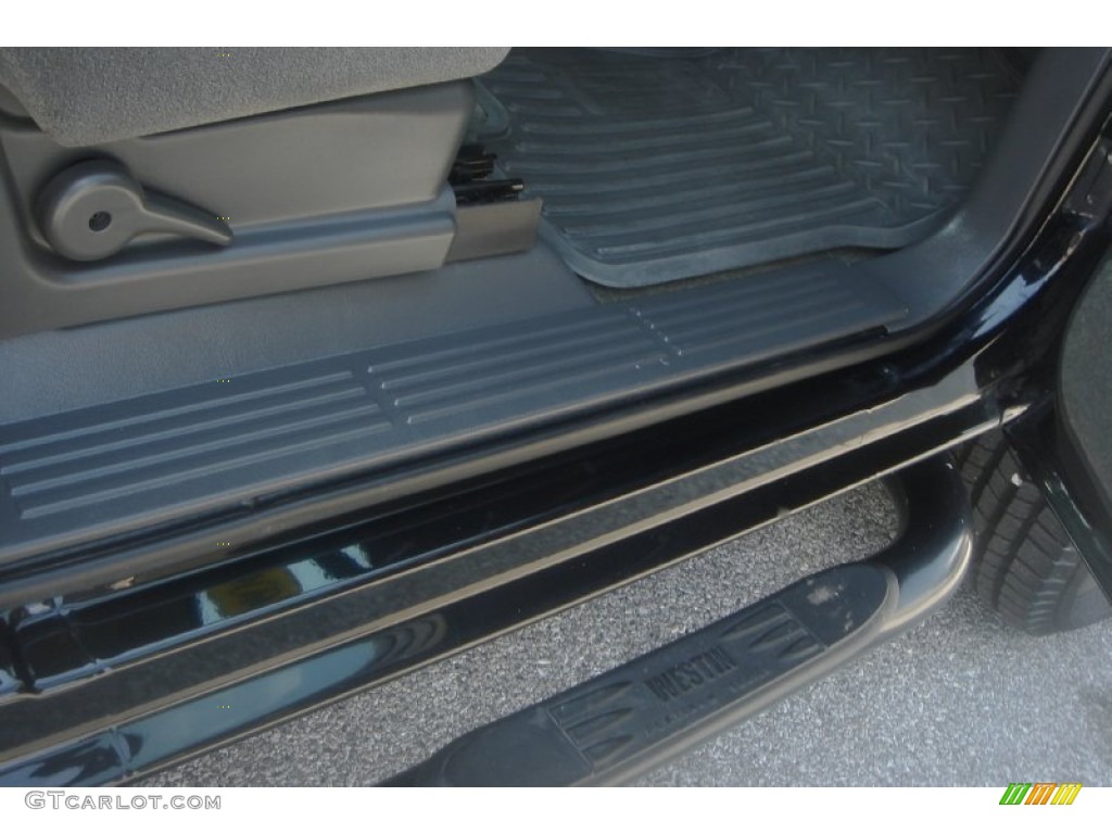 2005 Silverado 3500 LS Crew Cab 4x4 - Black / Dark Charcoal photo #84