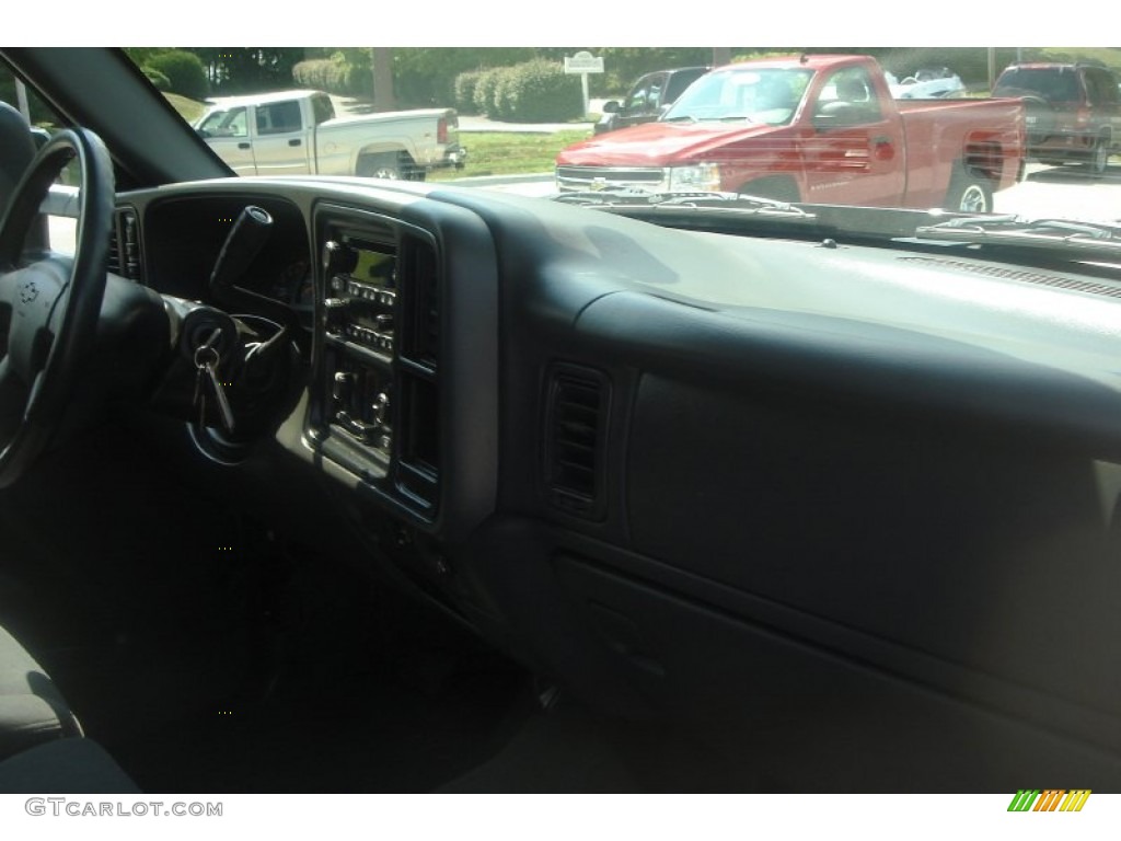 2005 Silverado 3500 LS Crew Cab 4x4 - Black / Dark Charcoal photo #85
