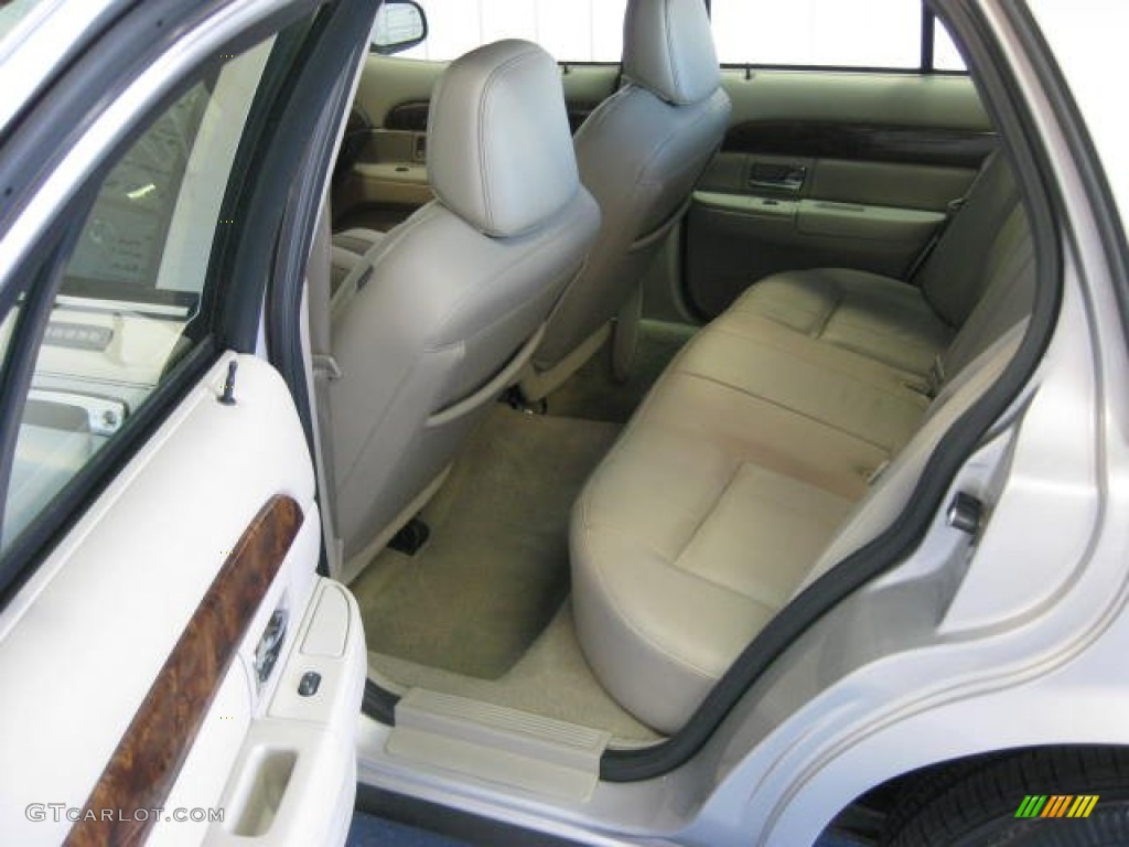 2006 Grand Marquis LS - Silver Birch Metallic / Medium Light Stone photo #10