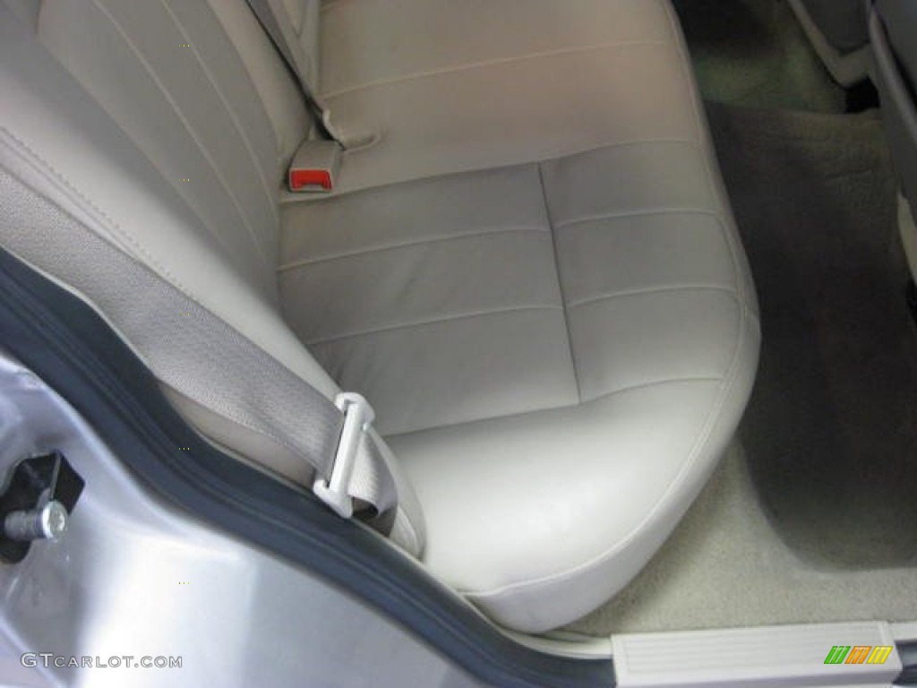 2006 Grand Marquis LS - Silver Birch Metallic / Medium Light Stone photo #17