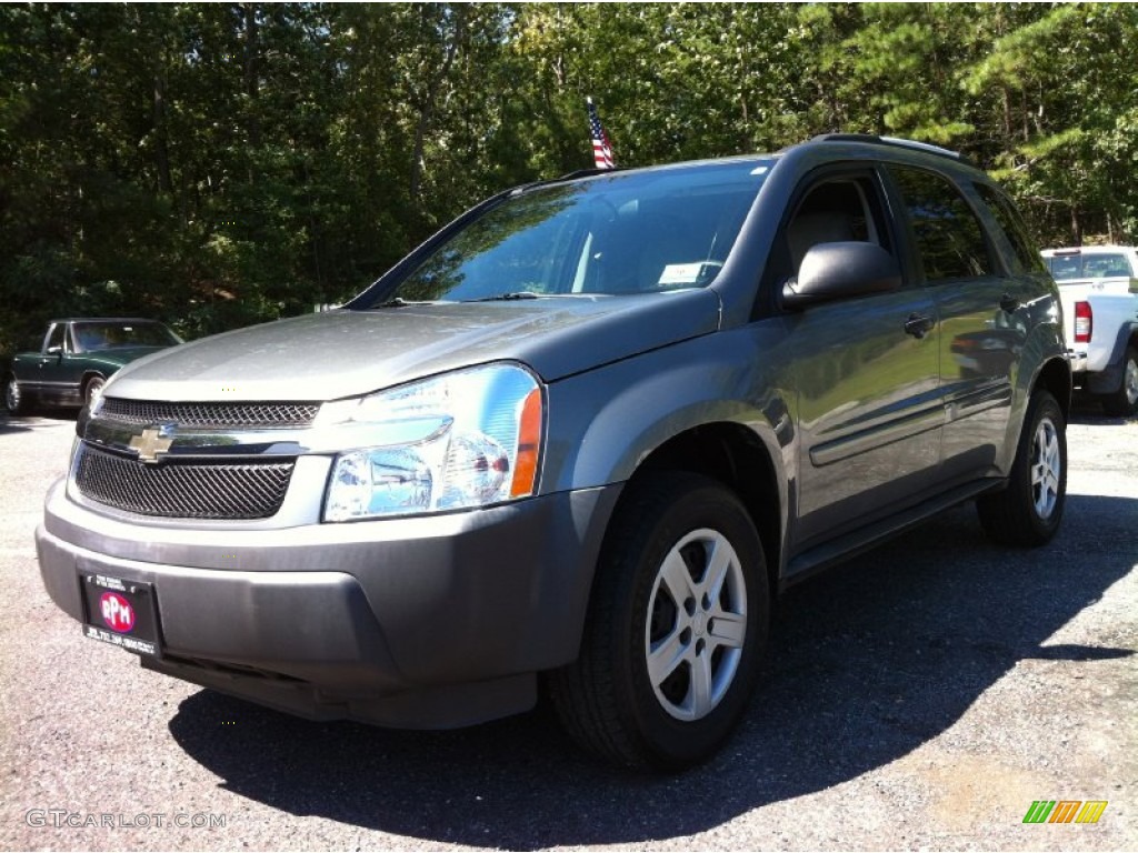 2005 Equinox LS - Dark Silver Metallic / Light Gray photo #1