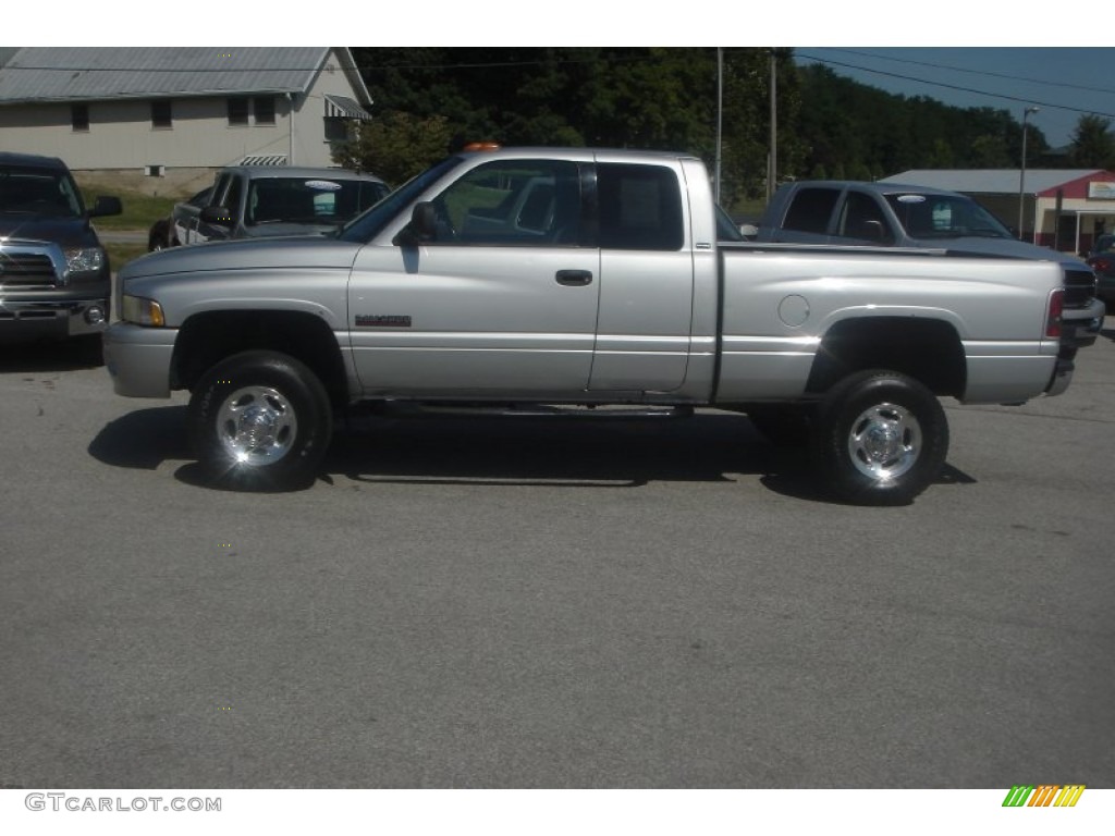 2002 Ram 2500 SLT Quad Cab 4x4 - Bright Silver Metallic / Agate photo #38