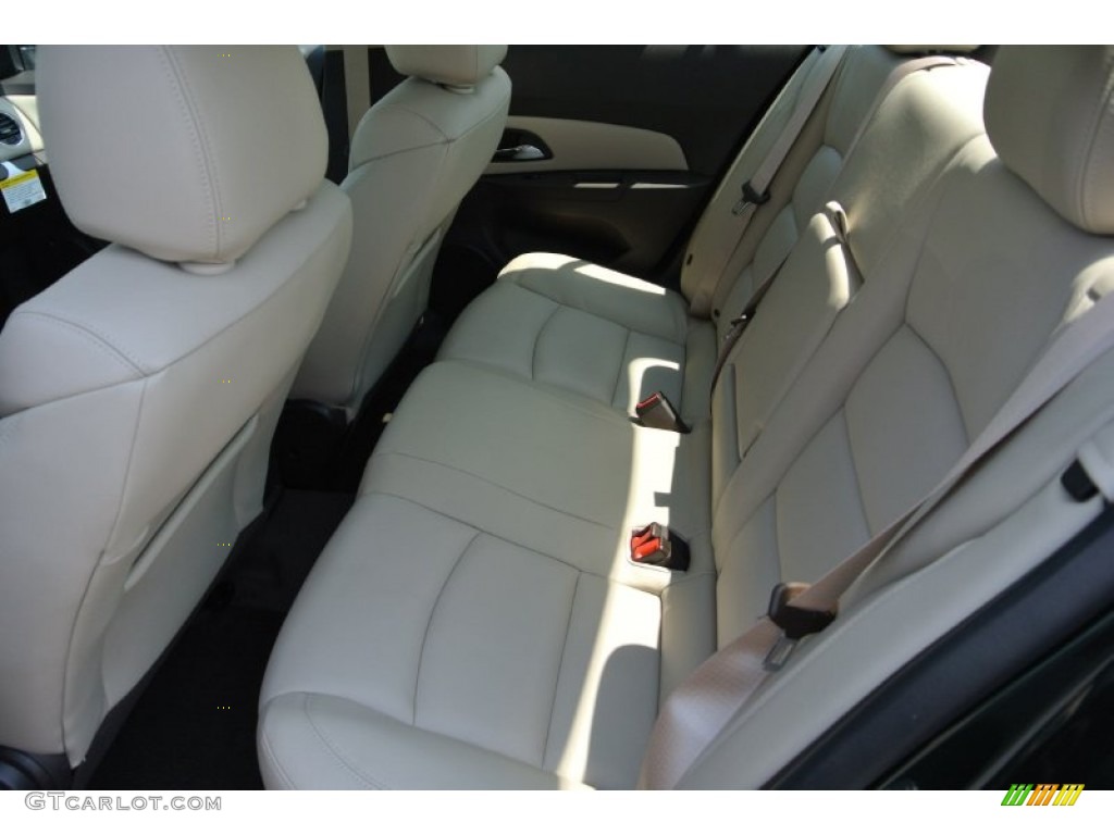 2014 Cruze LTZ - Rainforest Green Metallic / Cocoa/Light Neutral photo #17