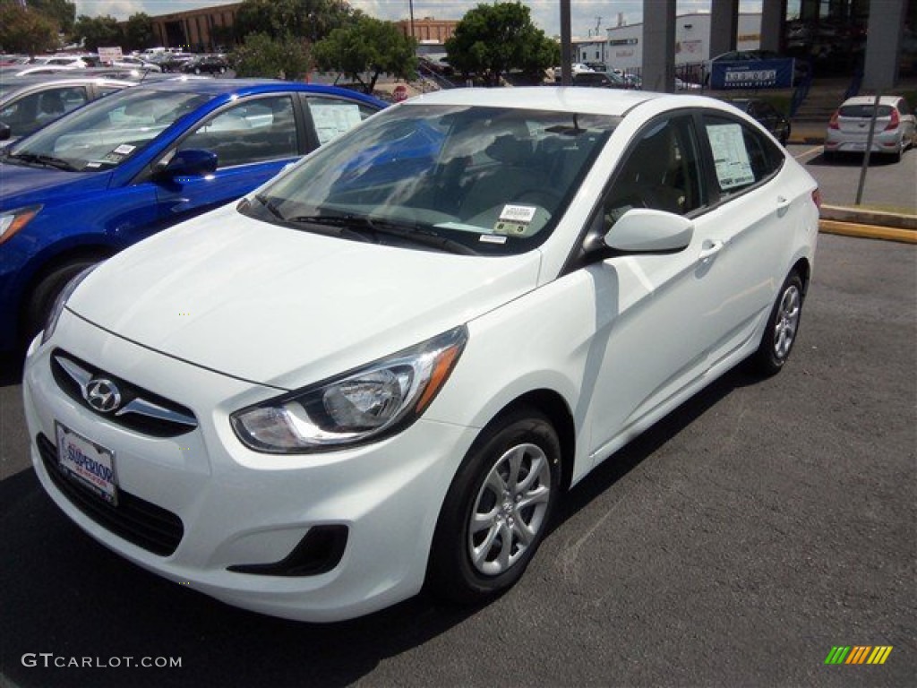 2013 Accent GLS 4 Door - Century White / Beige photo #1