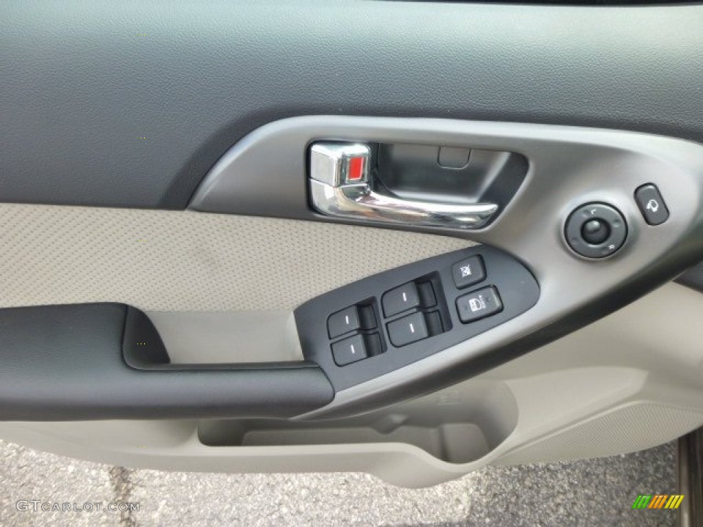 2013 Forte EX - Titanium / Stone photo #17