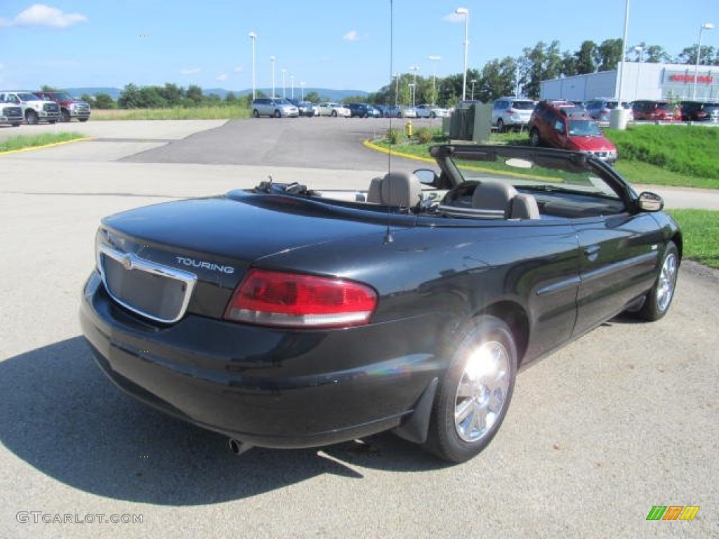 2005 Sebring Signature Series Convertible - Brilliant Black / Dark Taupe/Medium Taupe photo #16