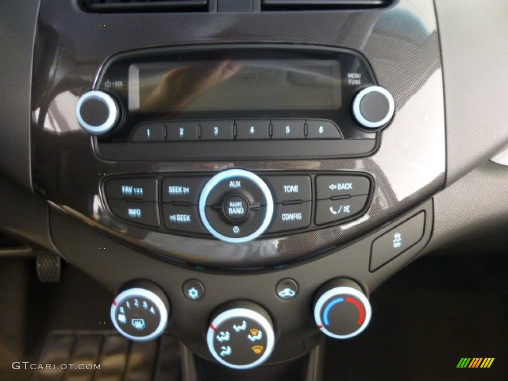 2013 Chevrolet Spark LS Controls Photo #84982523