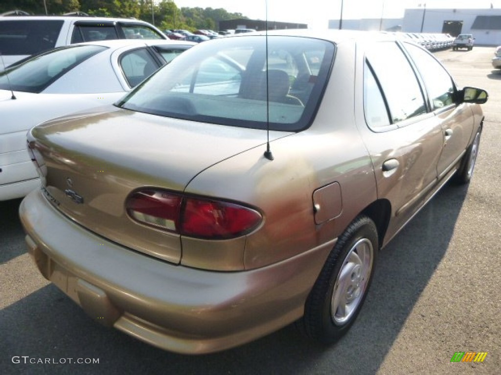 1999 Cavalier LS Sedan - Medium Sunset Gold Metallic / Neutral photo #2