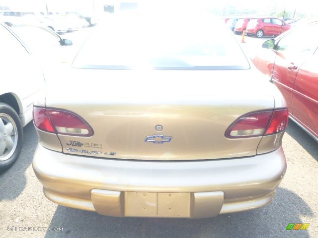 1999 Cavalier LS Sedan - Medium Sunset Gold Metallic / Neutral photo #3