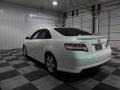 Super White - Camry SE Photo No. 5