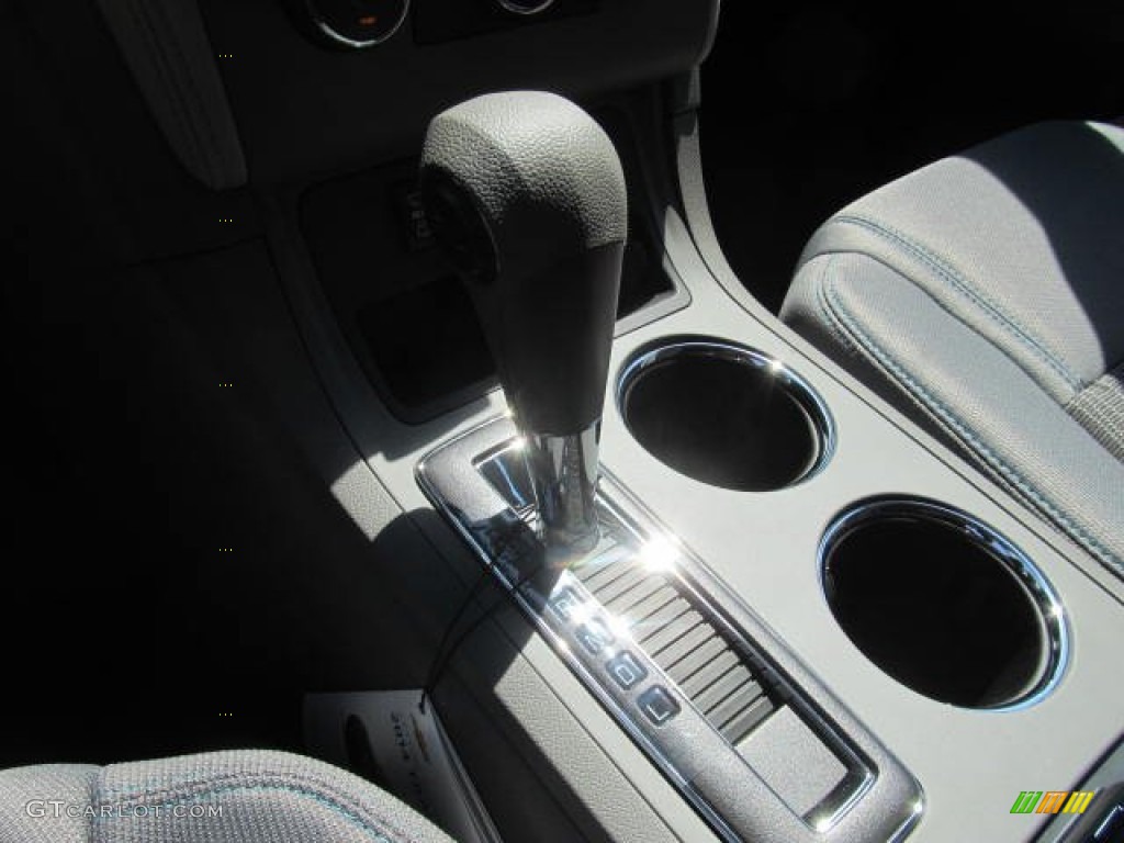 2014 Chevrolet Traverse LS Transmission Photos