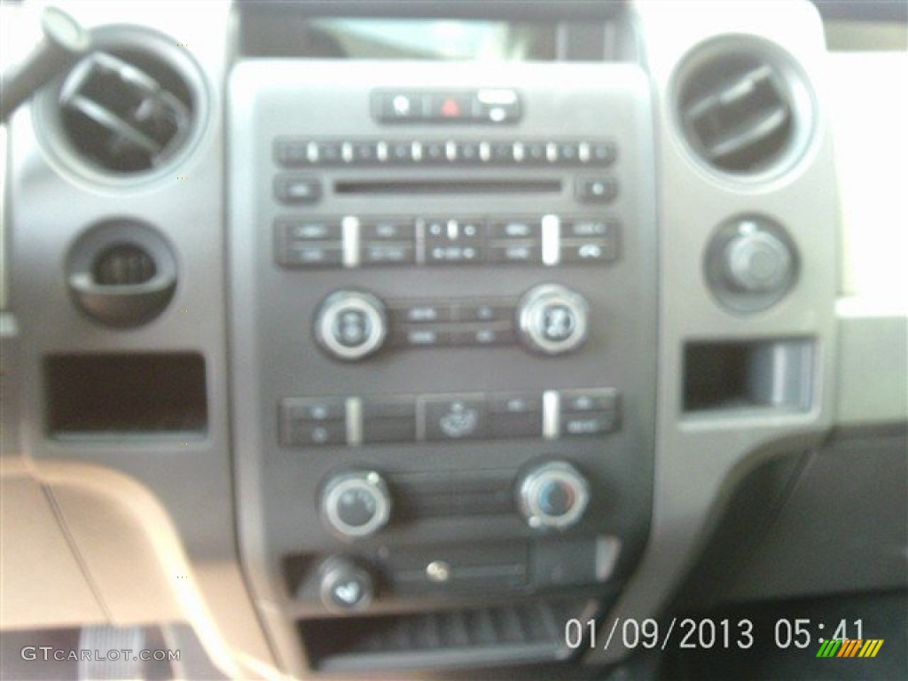 2010 F150 STX Regular Cab - Blue Flame Metallic / Medium Stone photo #13