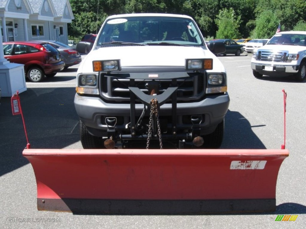 2004 F250 Super Duty XL Regular Cab 4x4 Plow Truck - Oxford White / Medium Flint photo #2