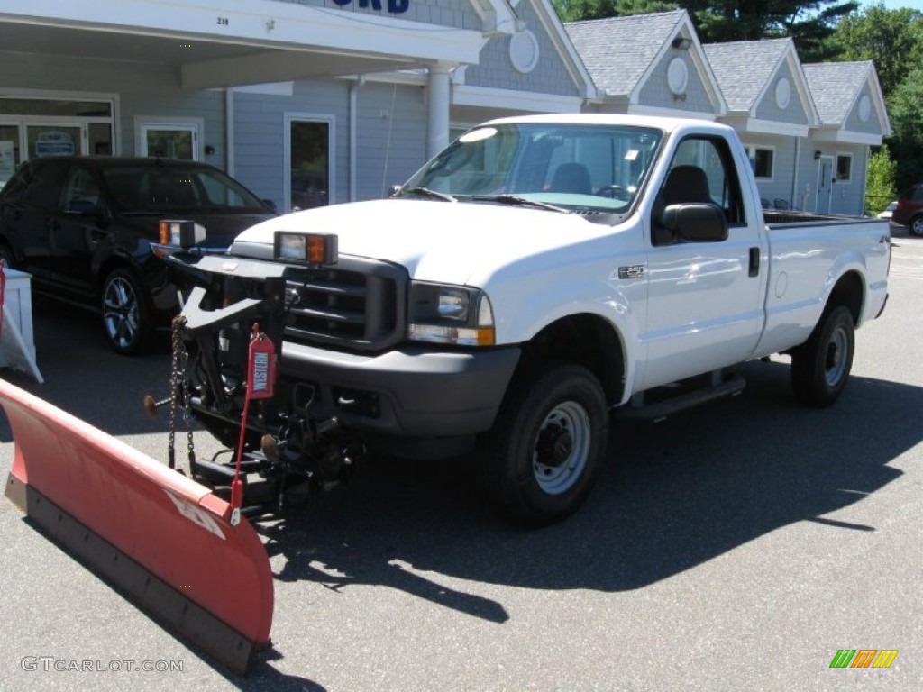 Oxford White 2004 Ford F250 Super Duty XL Regular Cab 4x4 Plow Truck Exterior Photo #84990458
